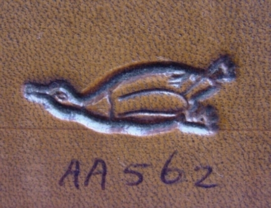 Figure stamps large AA562 eend - pict. 1
