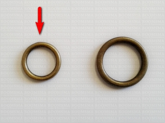 Ring deluxe oval and round antique brass plated Ø 15 mm, round thick: 2,8 mm - pict. 2