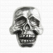 Skull buckles skull (laughing)