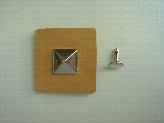 Sierholnieten: Sierholniet ruit/piramide zilver piramide 12 × 12 mm, zolang de voorraad strekt (per 10 st.) - afb. 2