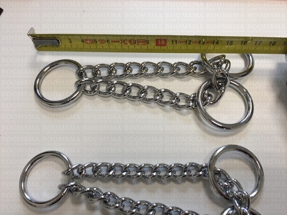 Triangelketting zilver draaddikte ketting Ø 3,5 mm, lengte ketting 25 cm (binnenkant ring Ø 32 mm)  - afb. 2