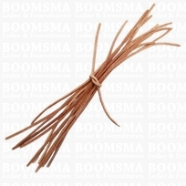 vierkante leren veters (25 a 30 cm) 50 stuks